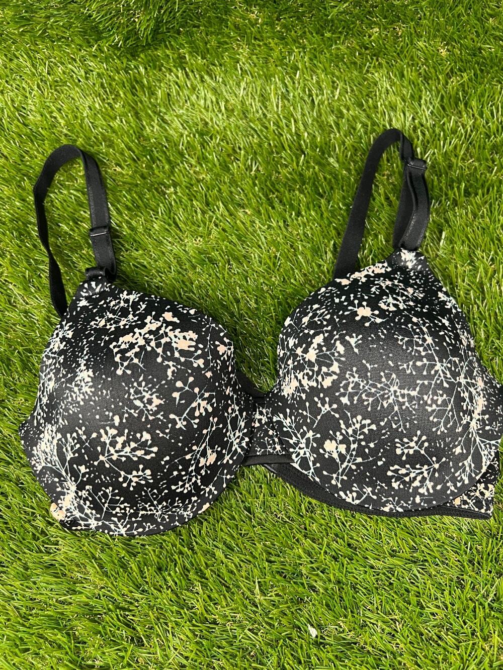Warners 34B NO TAG Underwired Black Bra